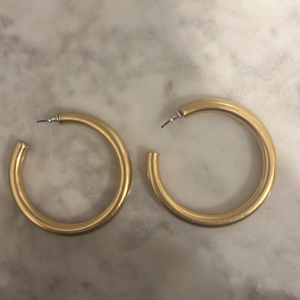 Madewell thick gold hoop earring